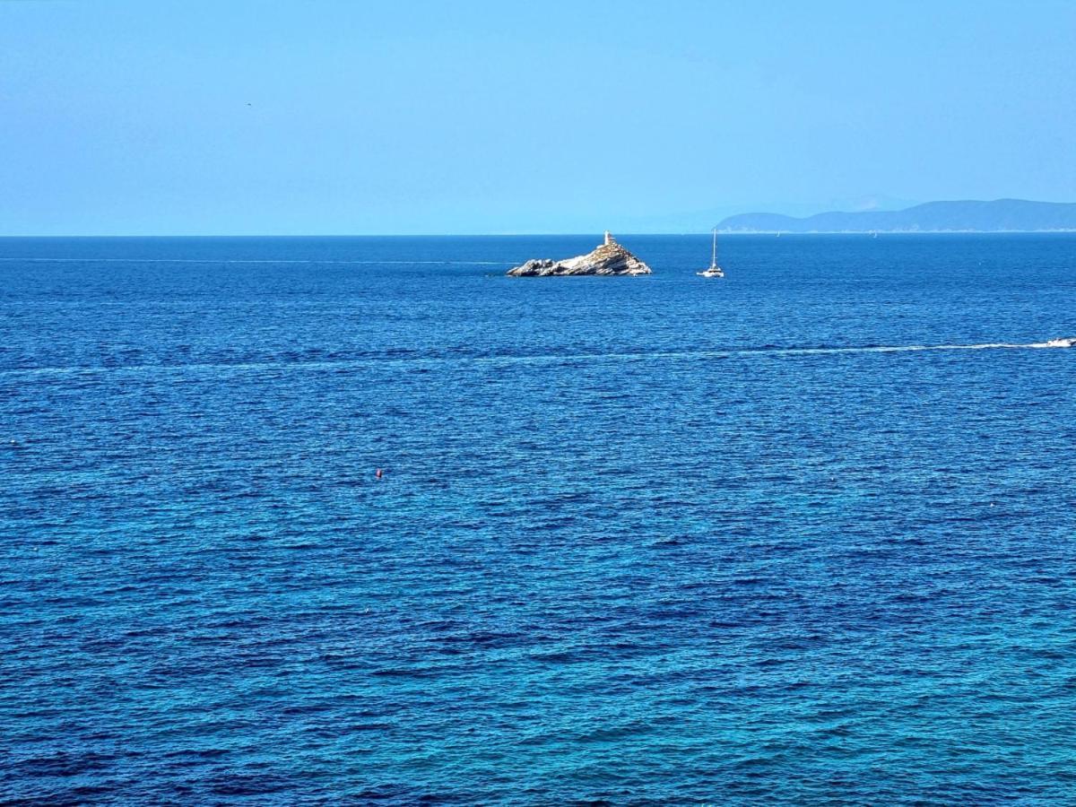 Appartamenti La Terrazza Sulle Ghiaie - Goelba Portoferraio Exterior foto