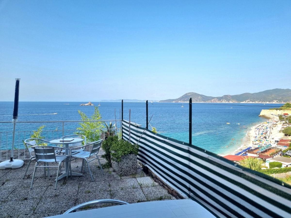 Appartamenti La Terrazza Sulle Ghiaie - Goelba Portoferraio Exterior foto