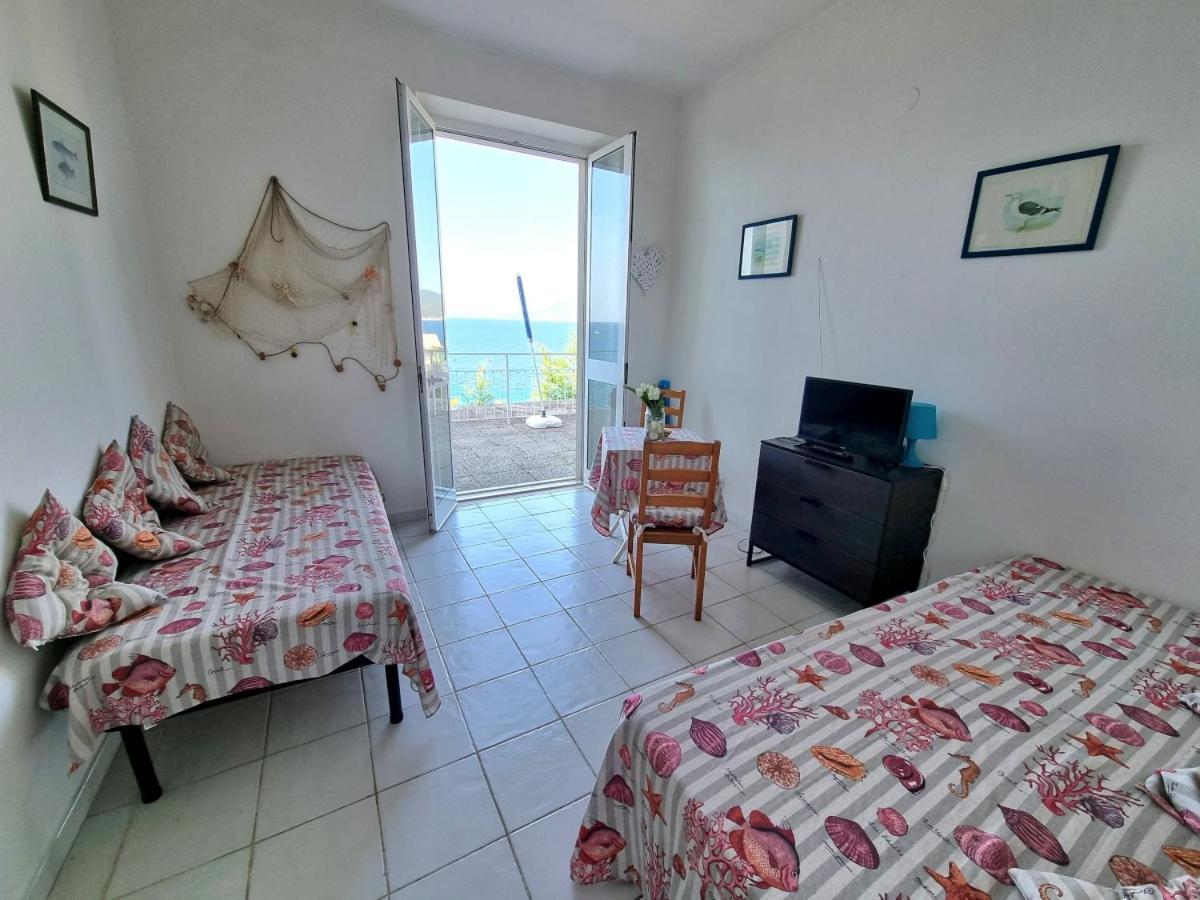 Appartamenti La Terrazza Sulle Ghiaie - Goelba Portoferraio Zimmer foto