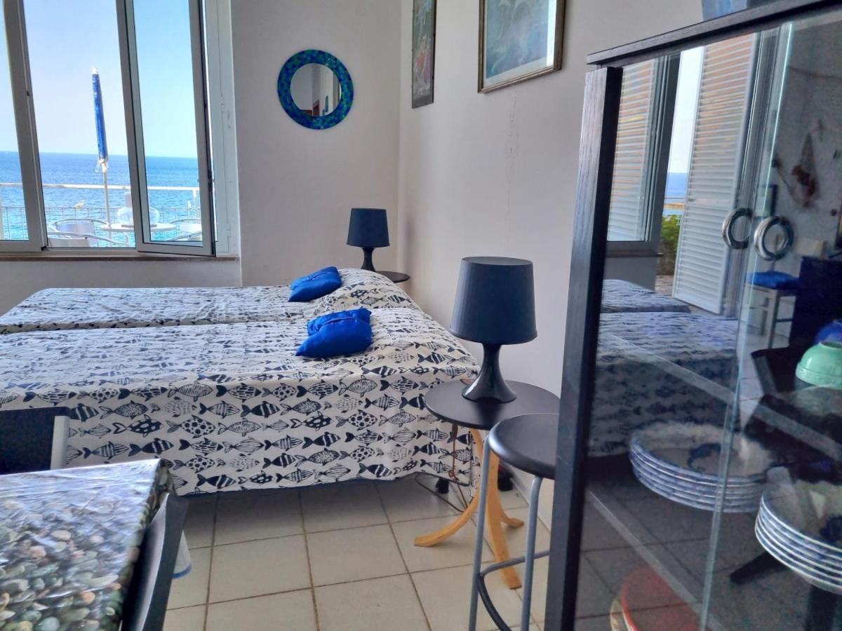 Appartamenti La Terrazza Sulle Ghiaie - Goelba Portoferraio Zimmer foto